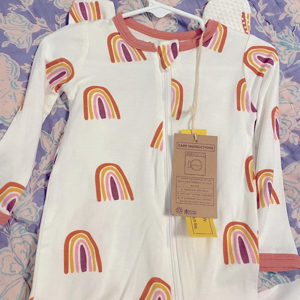 Kyte baby NWT Terracotta Rainbow Footie